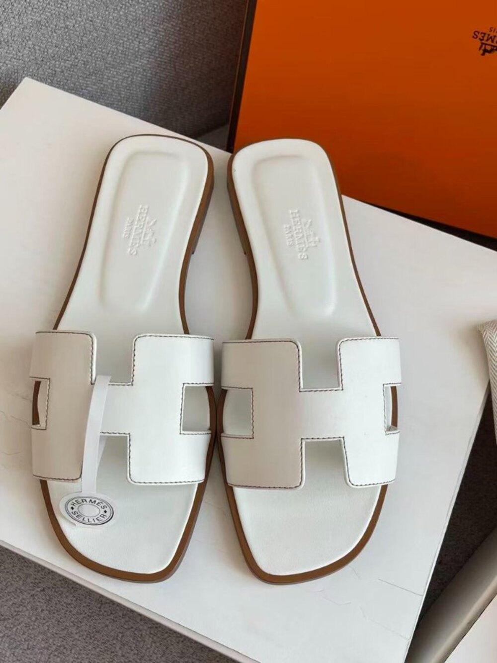 Classic Hermes Shoes: A Stylish and Versatile Choice for Elegance